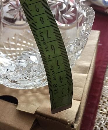 8 mart hediyye: Konfet gabi Belarusiya xrustal 15 m biri .Iki eded var.Oz korobkasinda — 5