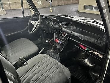 audi q5 3 tdi: VAZ 2106 sedan – klassik ağ rəngli, 4 qapılı, arxaötürücülü. Texniki — 10