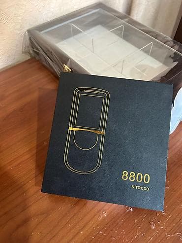 Nokia 8 Sirocco, цвет - Черный, Кнопочный — 1