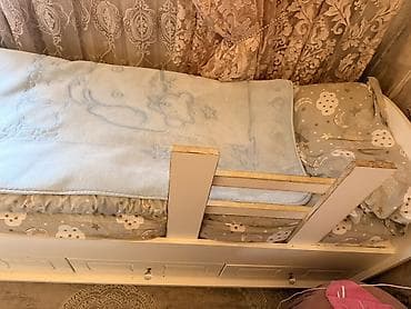 qiz wekilleri: Oğlan və qız üçün, İşlənmiş, Dördbucaq, Beşik, Dəst ilə, Matras ilə, Yellənmə mexanizmsiz — 6