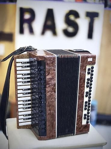 gitara akustik: Qarmon, Akustik, İşlənmiş, Ünvandan götürmə — 1