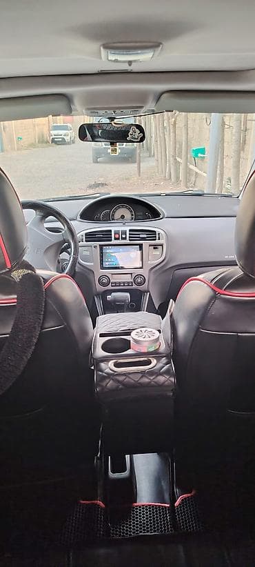 hundai sonata 2009: Hyundai Getz Cross, ağ rəng, 5 qapı, şəhər və ailə istifadəsinə uyğun — 3