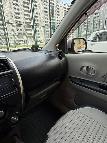 masin: Nissan March: 1.2 l | 2016 il Hetçbek — 5