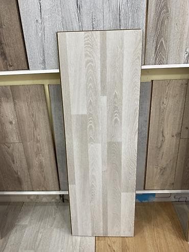 laminat usdasi: Laminat yeni geldi rusiya isdesali. 
8 lik kivadrati 12 m — 8