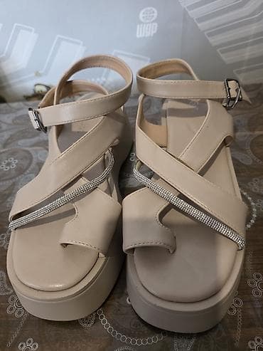 Çəkmələr: Bir defe geyinilib tezeden secilmir.Bej rəngli qadın platforma sandal — 3