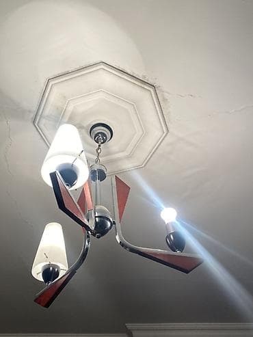 Ev üçün dekor: Çılçıraq, 3 lampa, Metal — 1
