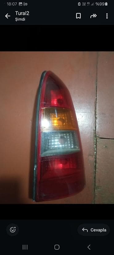 Opelin sağ farası orijinal tam işlekdi