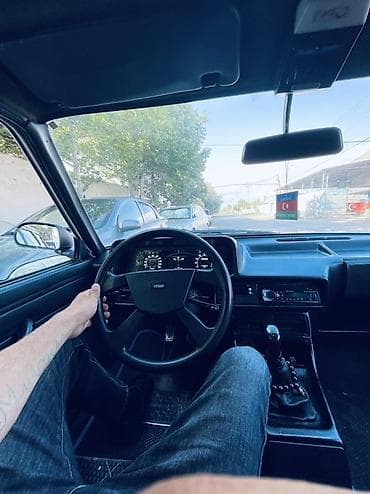 kredit opel astra: Model: Tofas Şahin (ağ rəng), sedan kuzov Xüsusiyyətlər: - Kuzov: 4 — 4