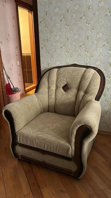 стулья мягкие для дома: Для гостиной, Б/у, Нескладной, цвет - Бежевый Стул — 4