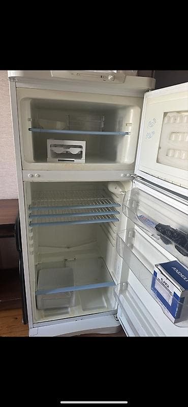 ssd satilir: Indesit iki qapılı soyuducu - Üst kamera: ayrıca dondurucu bölmə — 2