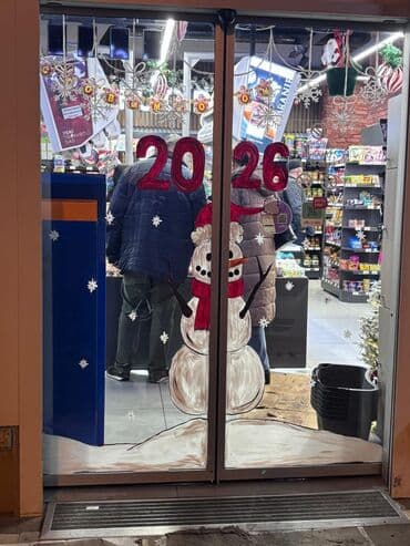 xəstəxana çıxışı maşın bəzəkləri: •🎄Yeni ilə aid şəkil sifarişləri qəbul olunur! •İstəyə uyğun — 2