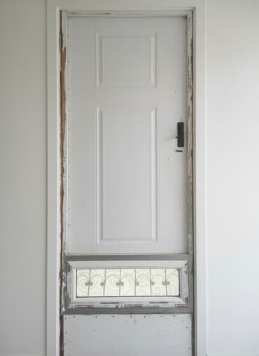 avropa qapilari ölçüləri: Metall qapı ilə pəncərə bloku - Material: qalın metal qapı yarpağı — 1