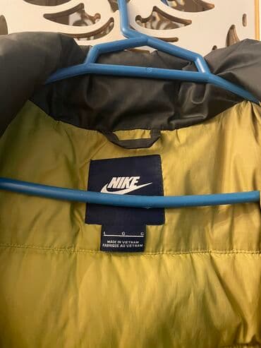 4xl nece razmerdi: Orginal nikedan alinib aşagi qiymete satilir 38-40 razmere gedir — 2