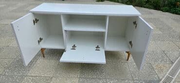 gül refi: İşlənmiş, Düz TV altlığı, Polkalı, Laminat — 3