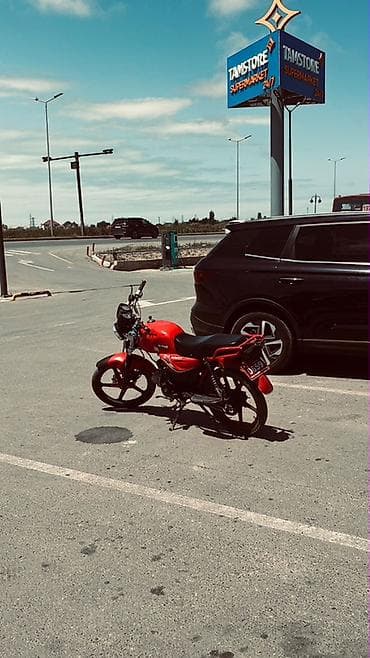 Moto satilir hecbir prablemi yoxdu senedleri hamsi gaydasindadi yalniz