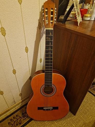 Гитары: Классическая гитара, Б/у, Платная доставка — 3