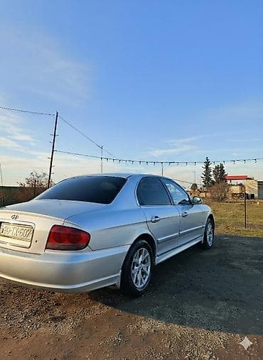 opel vectra c: Hyundai Sonata: 2 l | 2003 il Sedan — 5