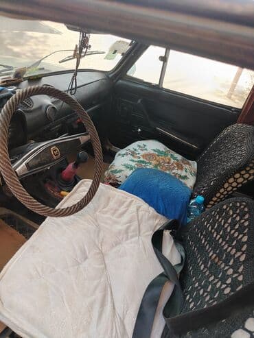 ваза напольная стеклянная высокая без узора: ВАЗ (ЛАДА) : 1.6 л | 2000 г. 60348 км Седан — 9