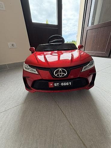 nəni: Uşaq üçün elektrikli minik maşını – qırmızı rəng - Korpus: parlaq — 1