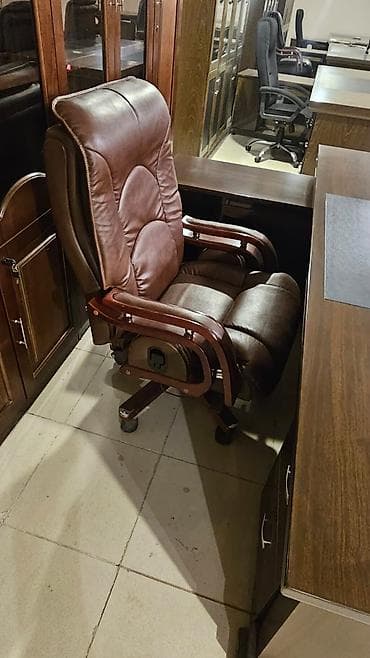Ofis dəst mebeli: *Sada* Belçika firması ofis kreslosu 300 azn Mağaza bağlanır deyə — 1