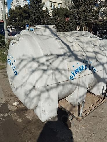 Şlanqlar: Bak, Plastik, 2000 l l — 2