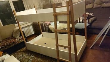 İki mərtəbəli çarpayı möhkəm malı var şəkildəki maldı əla vəziyyətdədi