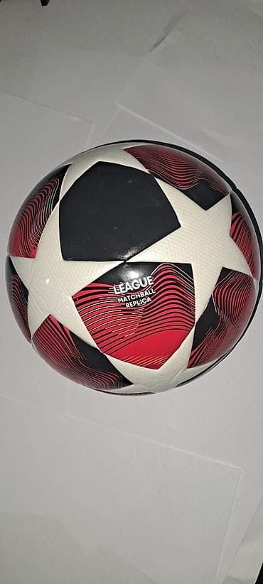 Futbol topları – müxtəlif liqa dizaynları - UEFA Champions League — 3