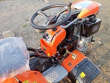 s class yan guzguleri: Mini traktor/kultivator – dizel, arxadan oturacaqlı - Güclü dizel — 3