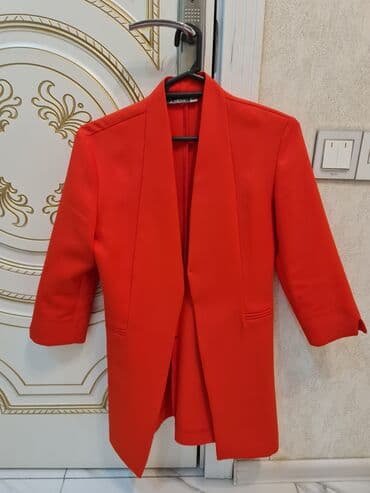 pencekler: Narıncı rəngdə, 3/4 qollu, yaxası açıq, zərif qadın pencəyi. Ofisdə və — 1