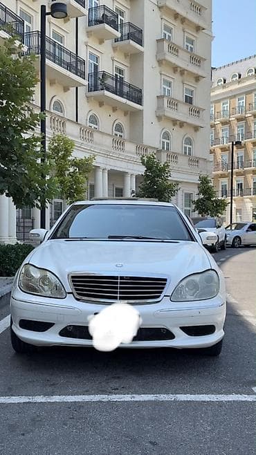 pres: Mercedes-Benz S-Class: 5.5 l | 2004 il Sedan — 5