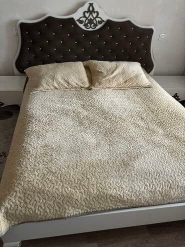 islenmis taxtalar: İkinəfərlik çarpayı, Dolab, İşlənmiş — 1