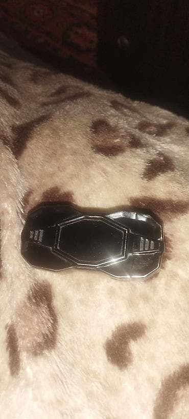 idman trenajorları: Elektron zarı atma cihazı (avtomatik “dice shaker”) - Korpus: qara — 2