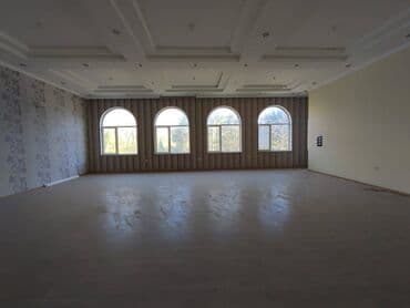 kiraye evler memar ecemi: Heyder eliyev prospektində mərkəzdə, 3 mərtəbəli, obyekt icareye — 13