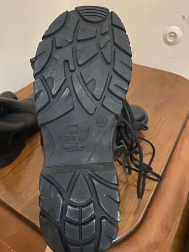 şnurlu botinkalar: Batinka . Təzədir — 2