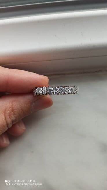 qizil halqa sirqalar: Sırğa, Ünvandan götürmə — 6