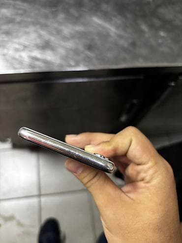 IPhone X, Gümüşü, Face ID — 4