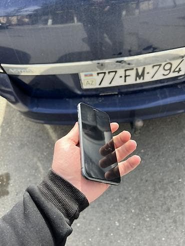 iphone x ekranı: IPhone 11, Qara, Face ID — 7