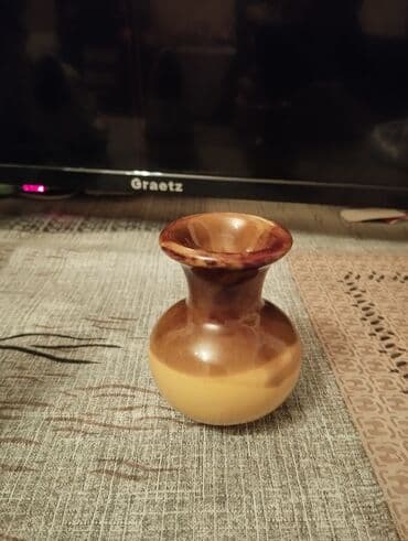 ваза красная: Cox qedimidir — 1