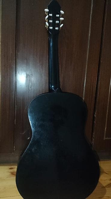 gitara tornado: M.B.A.T “Unchained Melody” klassik gitara - Korpus və qol: tam qara — 3