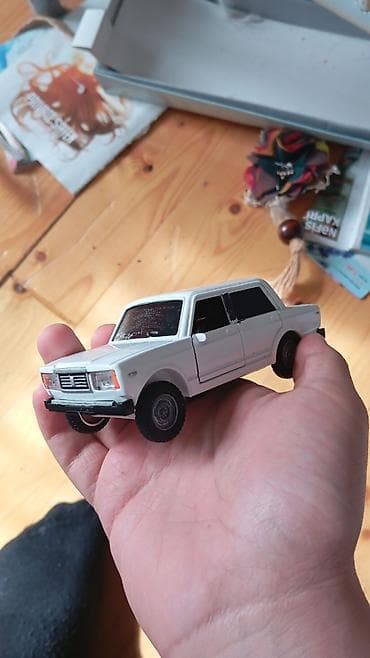 xrustal vazalar: VAZ, 2020 il, 1:24, Dəmir, Pulsuz çatdırılma — 1