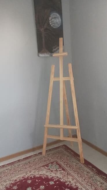 maraqli resm sekilleri: Bu, rəssamlar üçün nəzərdə tutulmuş sadə və funksional taxta rəsm — 2