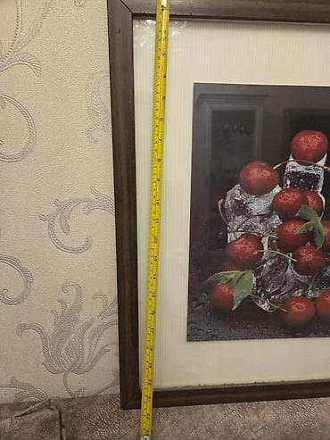 Divar rəsmi – “Gilas və buz” mövzulu foto/poster - Çərçivə: tünd — 2