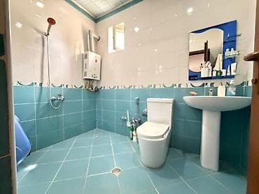 6 parallel kucesi: 8 otaq, 224 kv. m, Kredit yoxdur, Orta təmir — 7