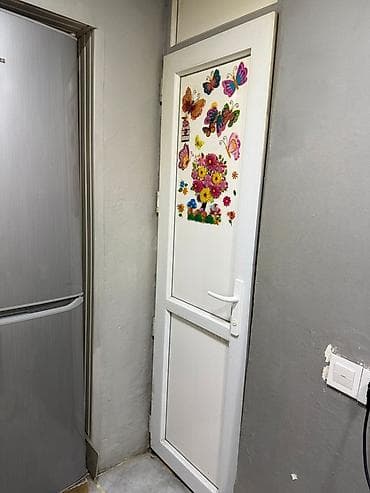 Plastik (PVC) qapı - Rəng: ağ - Material: PVC çərçivə, iki panelli