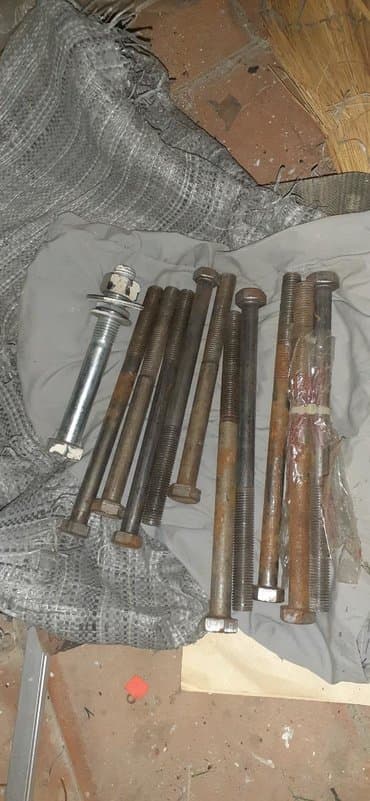 alət cantaları: Uzun bolt kone boltlardandi 1 ri 4 manat — 3