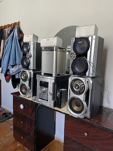 islenmis maqintafon: Original musiqi mərkəzi sony. 10 min vat. Aux bluteooh radio sd card — 2