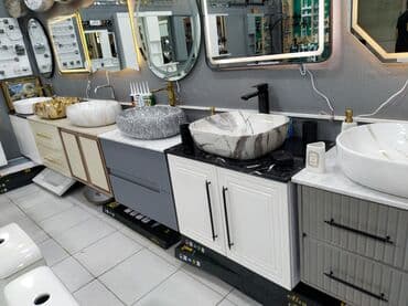 Moydadırlar: Müxtəlif üslublu və rəngli rəngli lavabo və şkaf dəstləri ilə vannalar