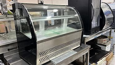 Şüşə vitrinli soyuducu (şirniyyat/dessert vitrin kabineti) - Önü qövs