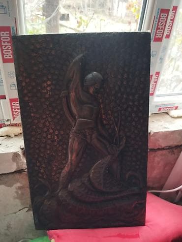 Taxta oyma tablo – qəhrəman və əjdaha kompozisiyası - Material: bərk