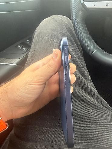 iphone 12 pro 512: IPhone 17 Pro, 128 GB, Blue Titanium, Barmaq izi, Simsiz şarj, Face ID — 2
